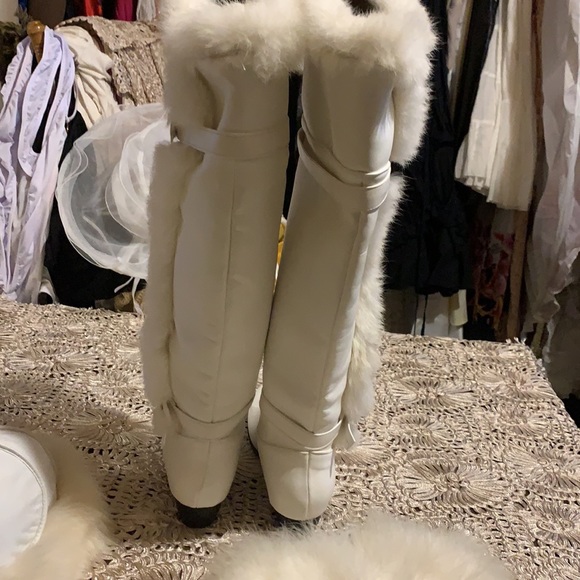 New thigh high boots fur trim - Picture 5 of 10